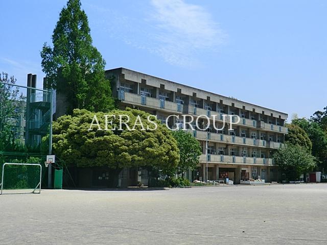 小学校　さいたま市立大谷小学校（小学校）まで879m