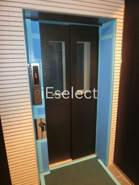 その他　エレベーター付きで高層階もらくらくですね