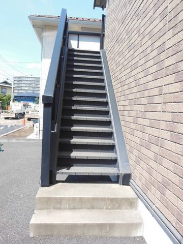 その他共有部分　★柔らかくて上りやすい階段です★