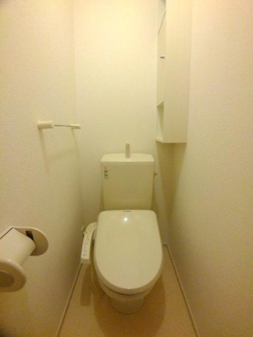 トイレ　コンパクトで使いやすいトイレです