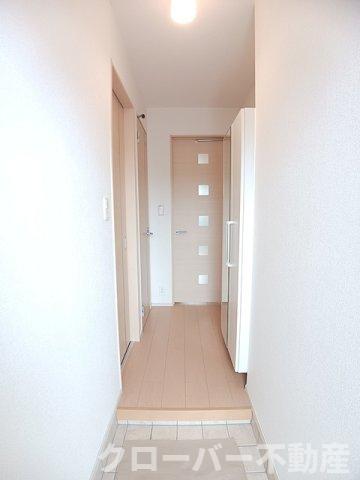 ＪＲ予讃線 本山駅 徒歩37分 2階建 築13年の玄関写真