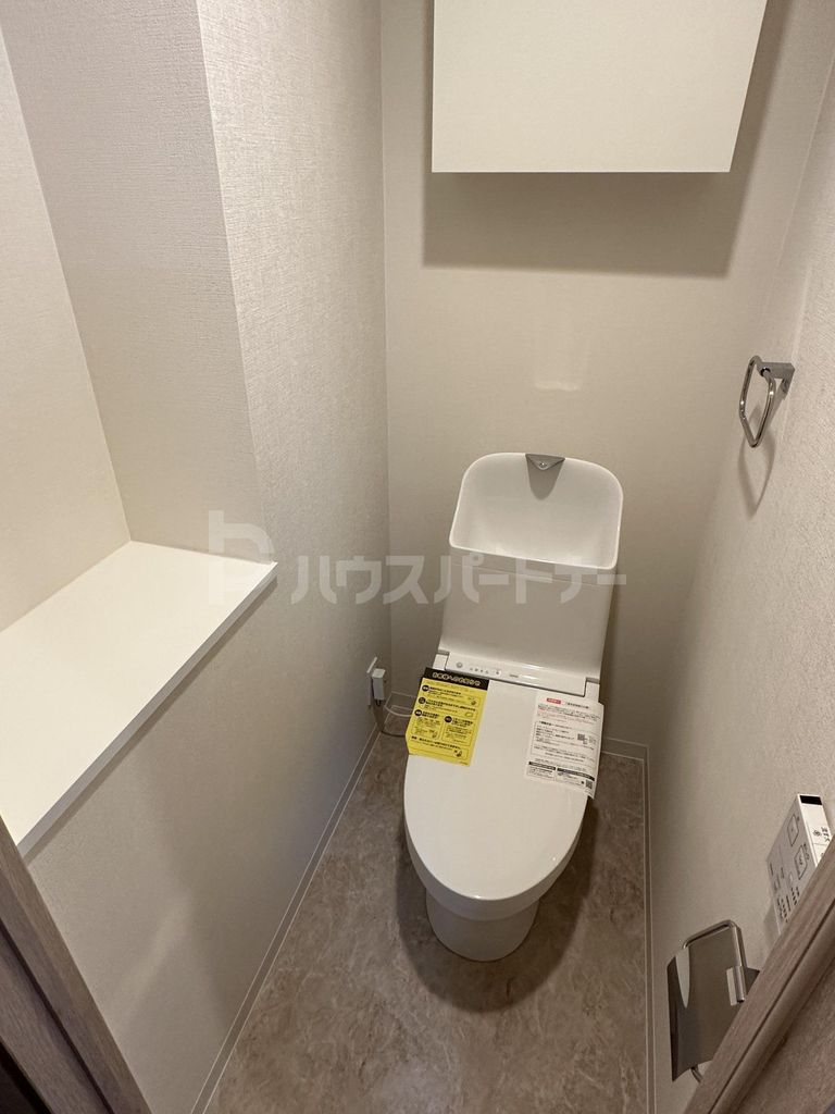都営新宿線 菊川駅 徒歩4分 11階建 築3年のトイレ写真