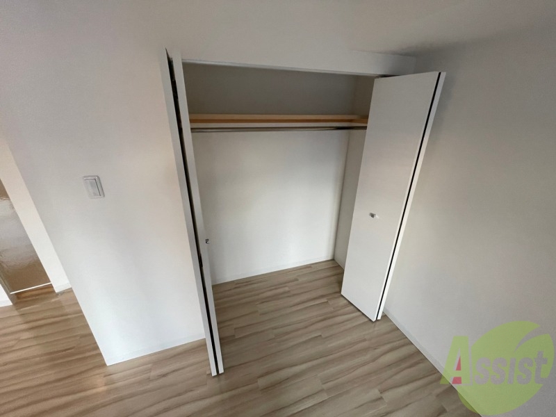 収納　寝室のクローゼットです。部屋がすっきり片付きます。