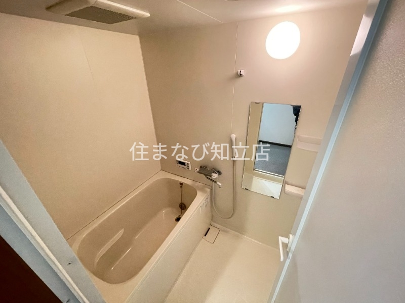 バス・シャワールーム　別部屋同型写真