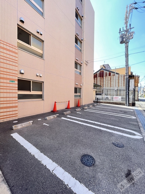 駐車場　ゆったりとした駐車場、出発もお帰りもスムーズに♪