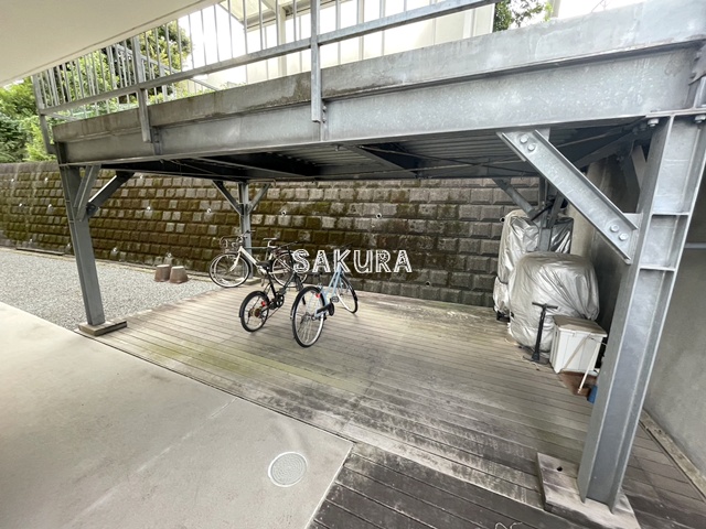 その他共有部分　自転車・原付バイク置場♪