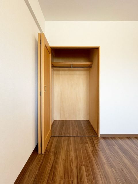 東急東横線 学芸大学駅 徒歩15分 7階建 築26年の玄関写真