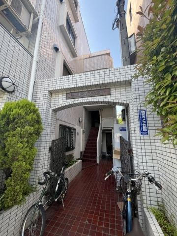 東急東横線 祐天寺駅 徒歩9分 4階建 築43年の外観写真