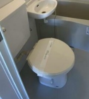 東急東横線 祐天寺駅 徒歩9分 4階建 築43年のトイレ写真