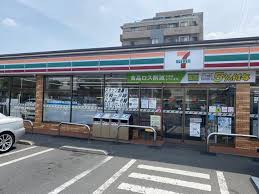 コンビニ　セブンイレブン 草加吉町1丁目店（コンビニ）まで722m