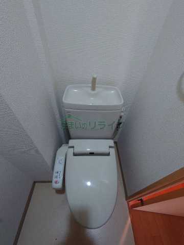 トイレ　別部屋引用
