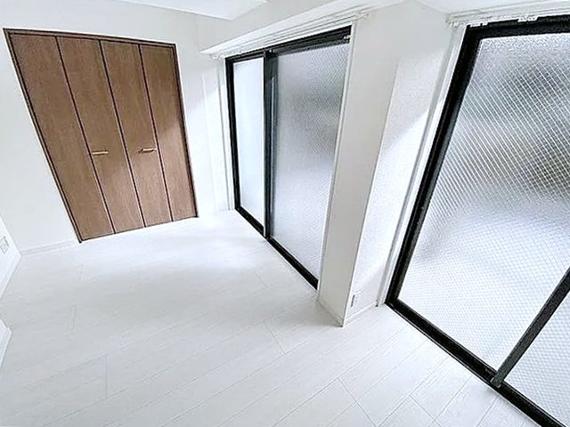 居室・リビング　使いやすい形の為、レイアウトを楽しめます♪