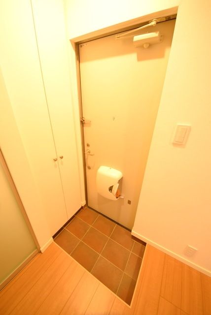 スパッツィオ南烏山の玄関写真