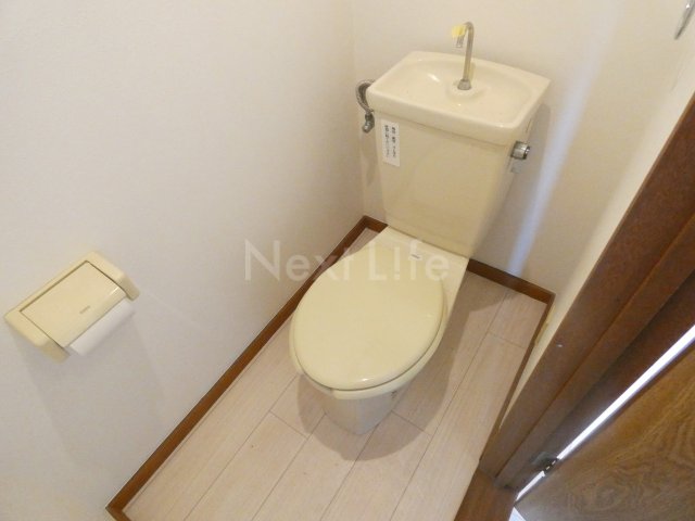 ドミール太陽2のトイレ写真