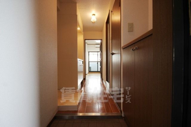 地下鉄堺筋線 天神橋筋六丁目駅 徒歩2分 15階建 築28年の玄関写真
