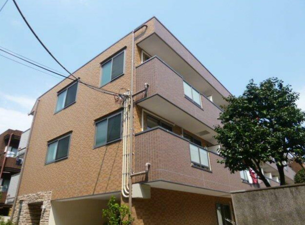 建物外観　ネット無料。ネット無料なら月々実質4000円程度のコストがか
