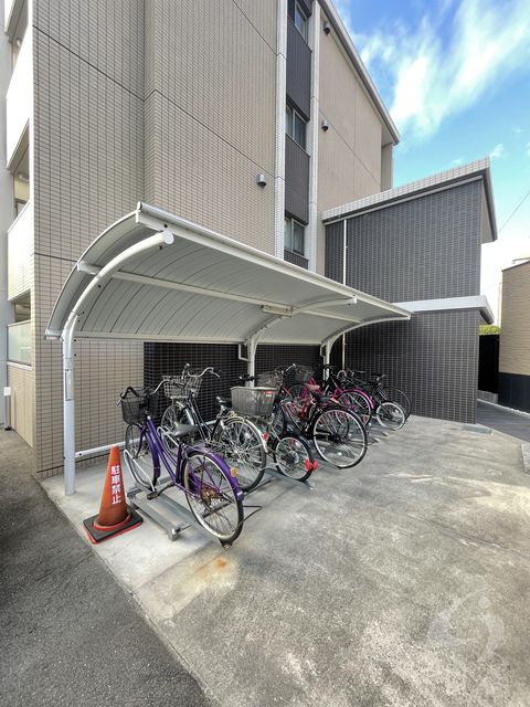 阪急宝塚線 服部天神駅 徒歩4分 4階建 築12年の外観写真