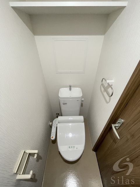 阪急宝塚線 服部天神駅 徒歩4分 4階建 築12年のトイレ写真