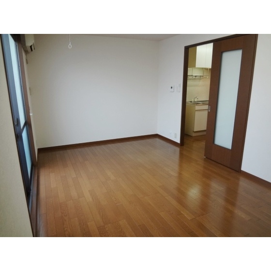 ビューシャトルの居間写真