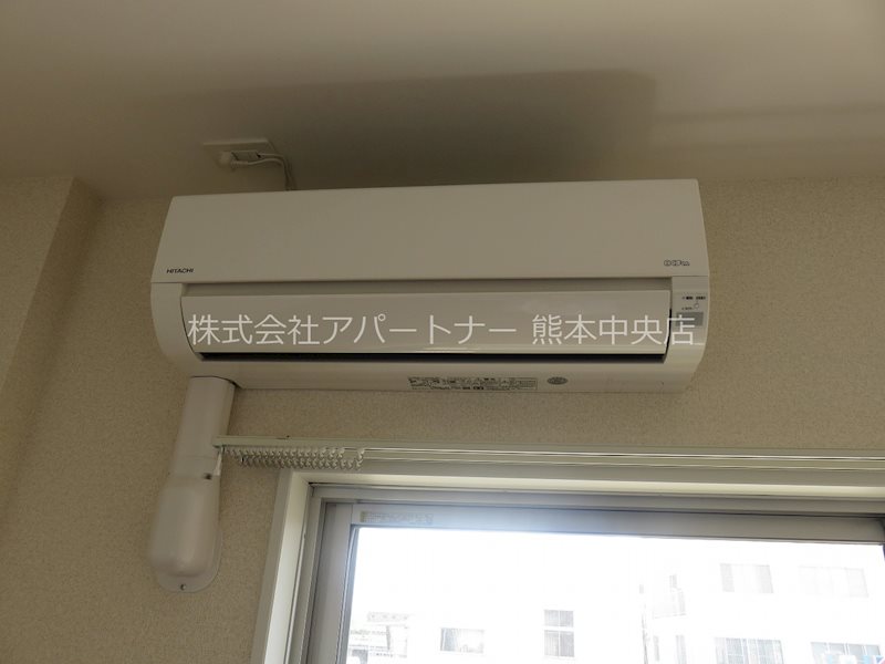 その他設備　もちろんエアコンも一基付いております☆