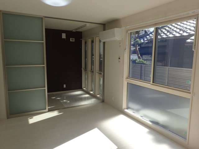 居室・リビング　通路