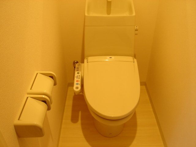 トイレ　シャワー付トイレ