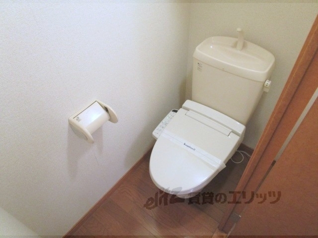 レオパレス雪月花のトイレ写真