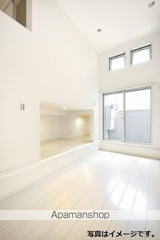 名鉄瀬戸線 守山自衛隊前駅 徒歩5分 2階建 築10年の居間写真
