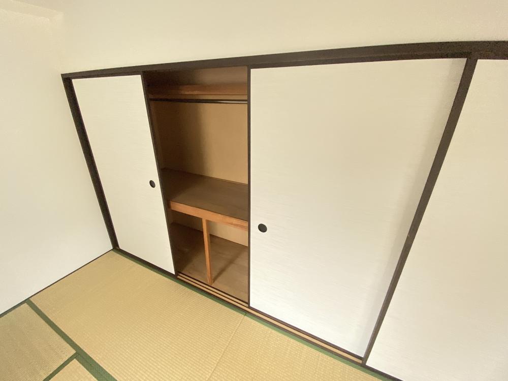 シャレード甲東園の内装写真