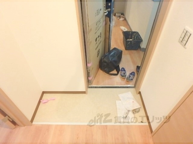 シャローム3の玄関写真