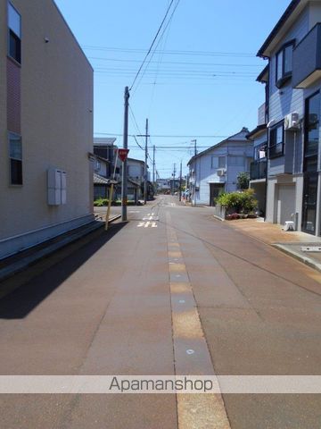その他　前面道路（その他）まで0m