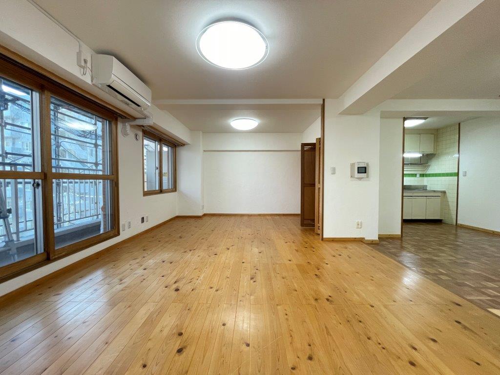 ライオンズマンション北六条の居間写真
