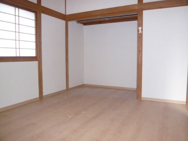 板垣貸家の居間写真