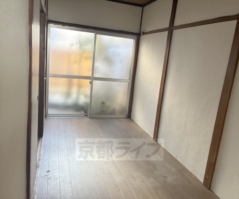 野村村東長屋 3号の居間写真