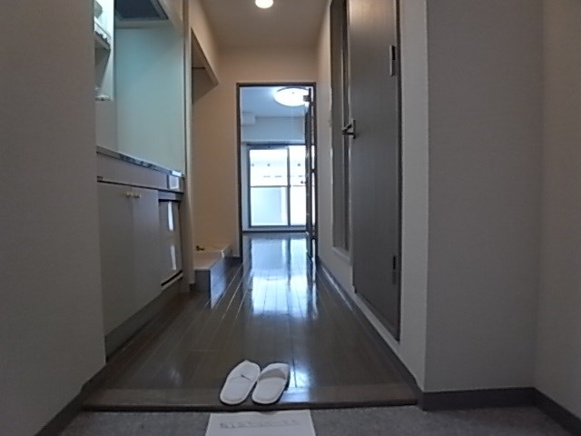 アクティ塚口の玄関写真