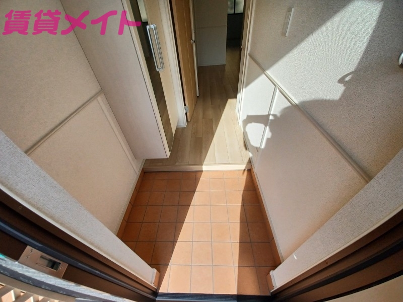 玄関　同型参考写真