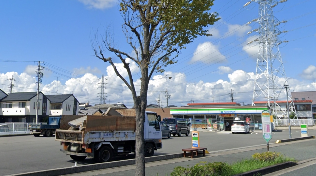 コンビニ　ファミリーマート 浜松テクノロード店（コンビニ）まで338m
