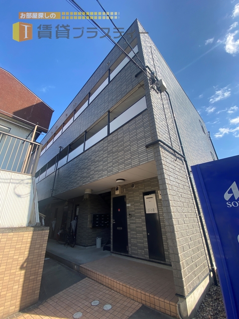 建物外観　落ち着いたデザインのマンションで落ち着いた暮らしを。