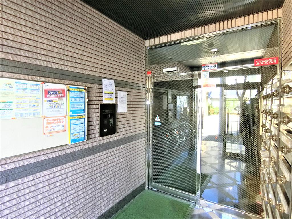 セキュリティ　安心のオートロック完備です☆