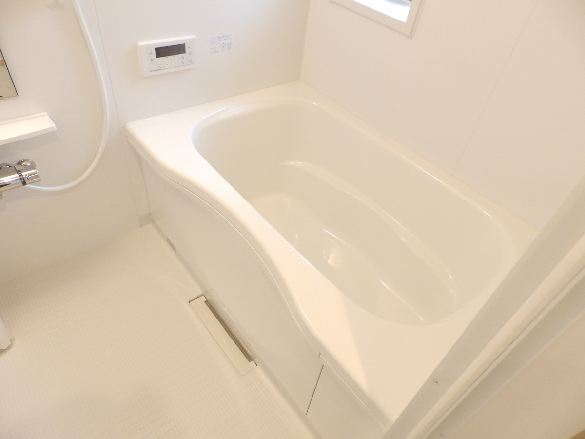 バス・シャワールーム　なんと追い焚きできます