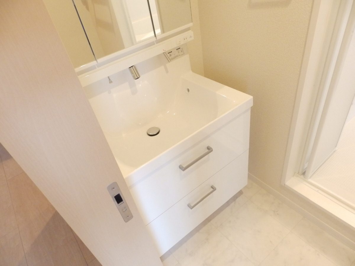 洗面設備　もちろん独立洗面台