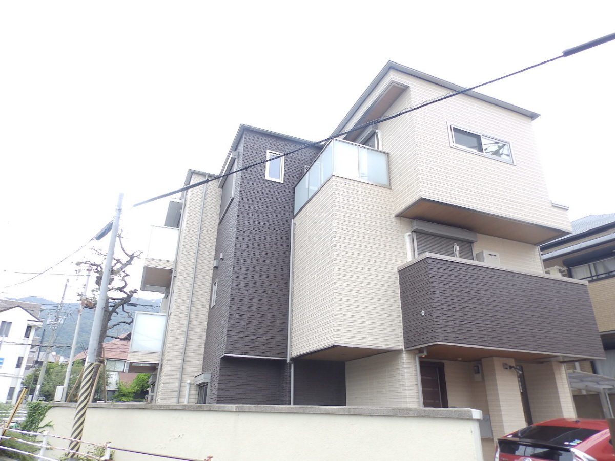 建物外観　２０１７年築