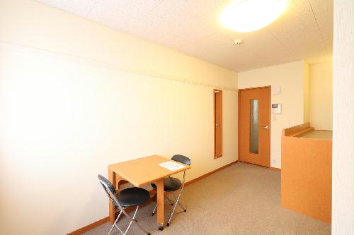 居室・リビング　退寮をお考えの方には家具家電付きがおススメ！