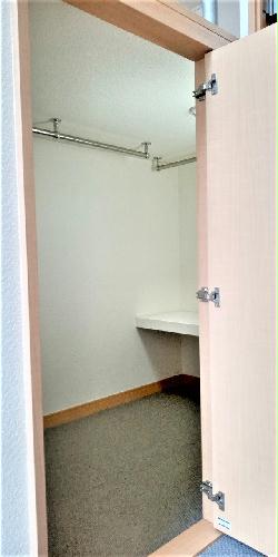 収納　ウォークインクローゼット