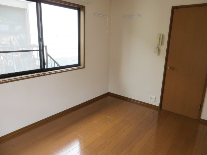 その他部屋・スペース　モダンな雰囲気の洋室