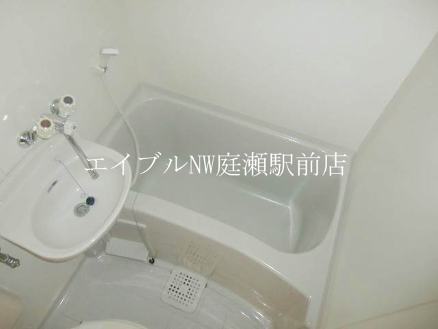 バス・シャワールーム　広々お風呂