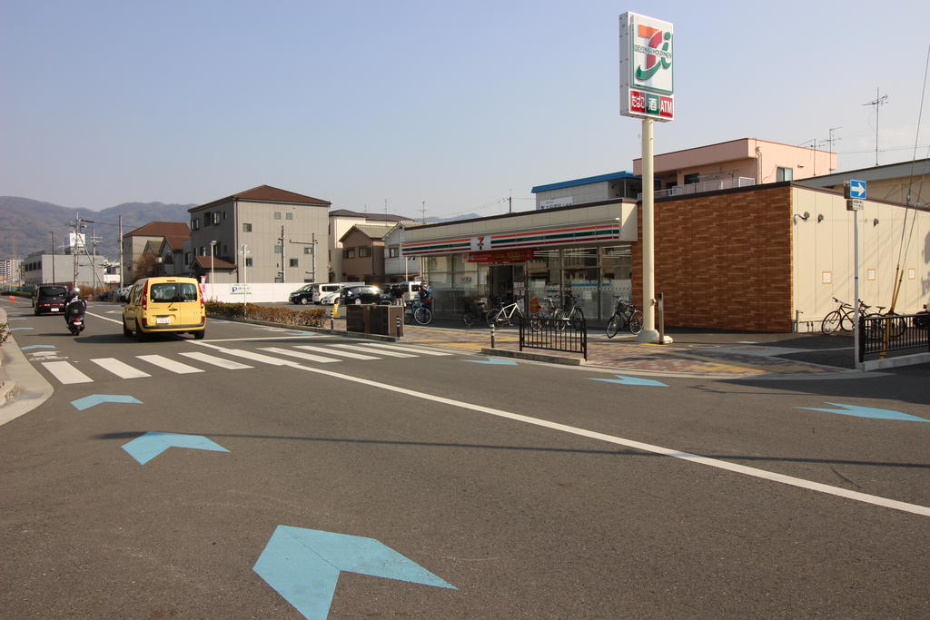 コンビニ　セブンイレブン東大阪花園東町2丁目店（コンビニ）まで140m