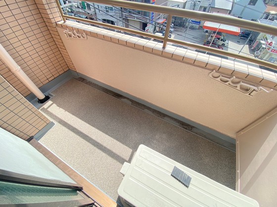 バルコニー　※別部屋の写真です
