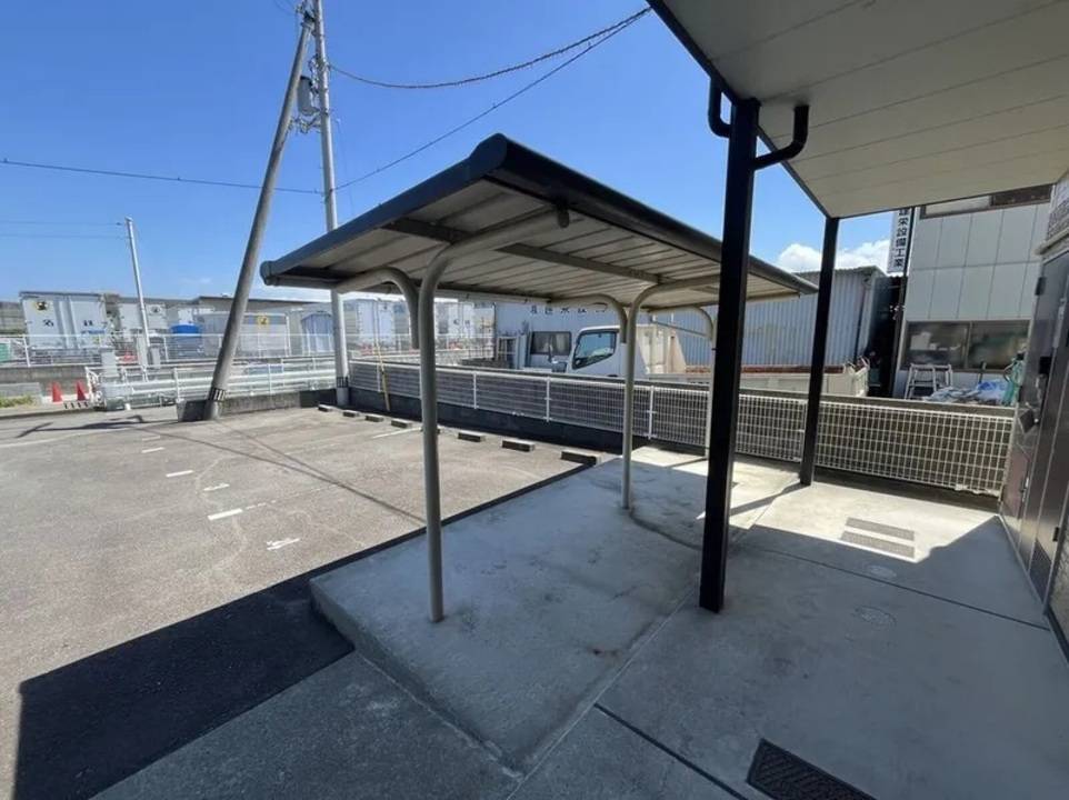 駐車場　駐輪場