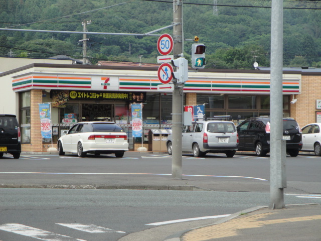 コンビニ　【セブンイレブン】（コンビニ）まで1000m